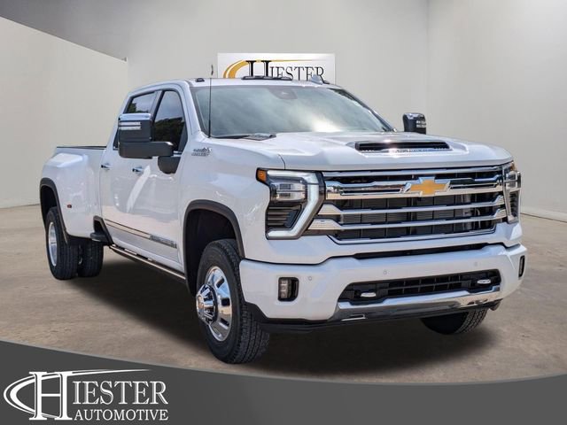 New 2026 Chevrolet Silverado 3500 High Country w/ Technology Package AWD/4WD video 1