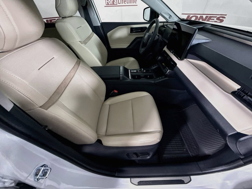 Certified 2026 Toyota RAV4 Limited AWD/4WD image 33