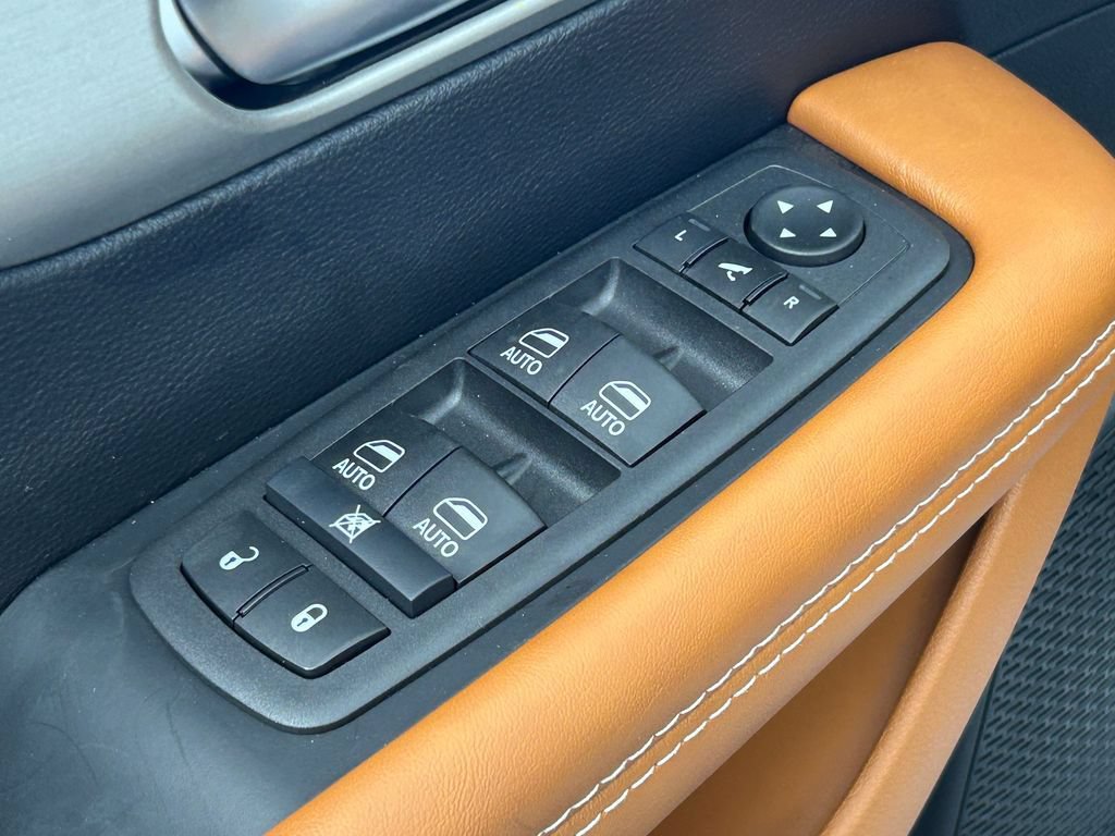 New 2026 Chrysler Pacifica Pinnacle FWD image 15