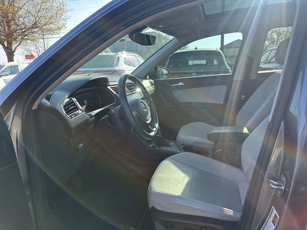 Used 2019 Volkswagen Tiguan SEL image 15