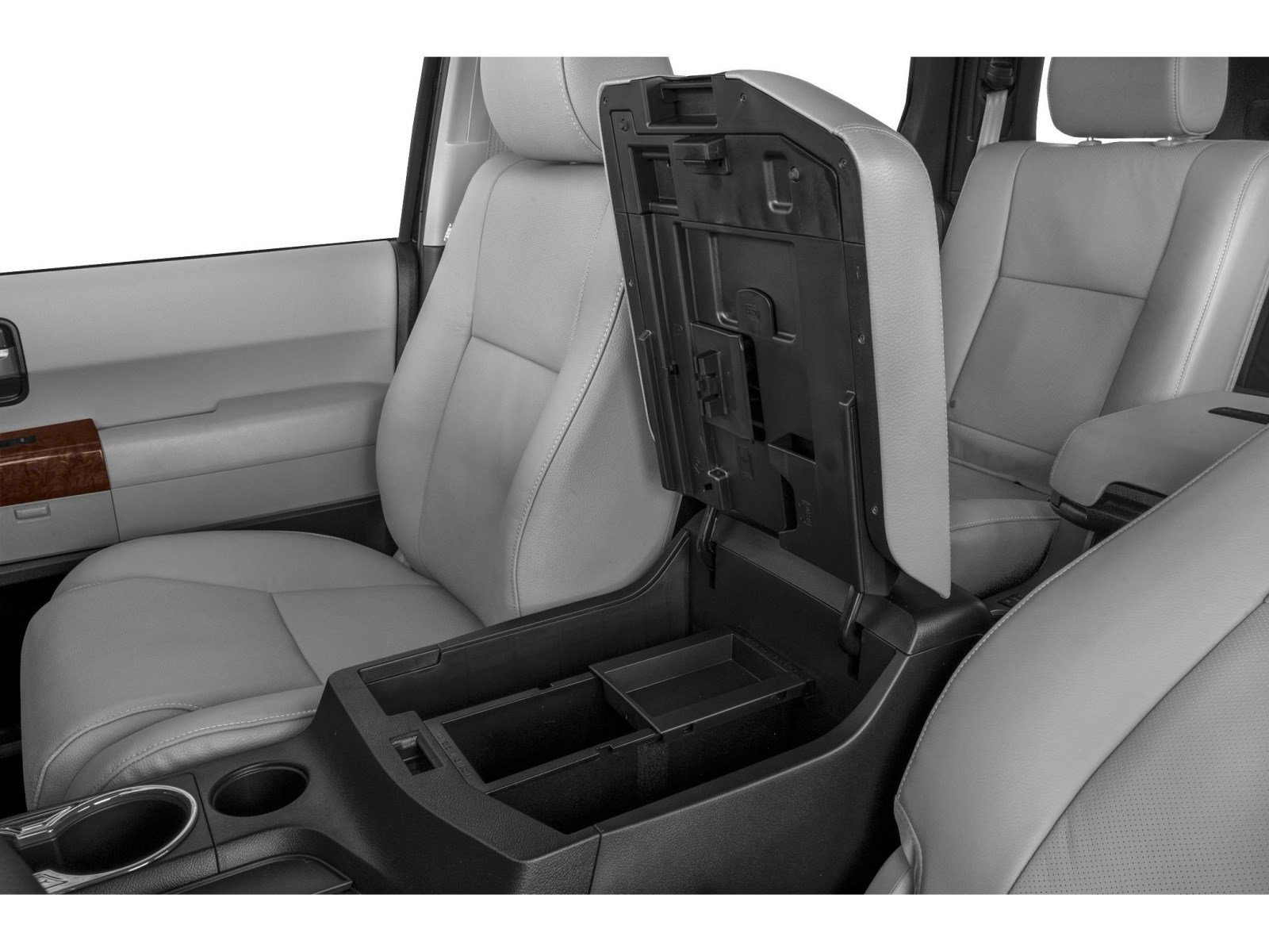 Used 2019 Toyota Sequoia Platinum w/ Carpet Mat Package (TMS) AWD/4WD image 9