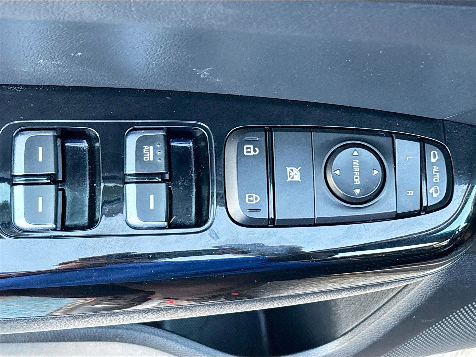 Used 2019 Kia Sportage EX w/ EX Premium Package image 18