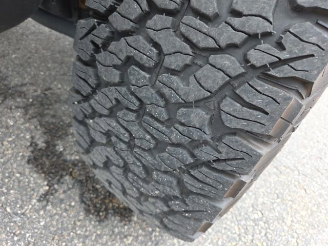 Used 2024 Jeep Wrangler Unlimited Rubicon w/ XTREMEE 35" Tire Package AWD/4WD image 73
