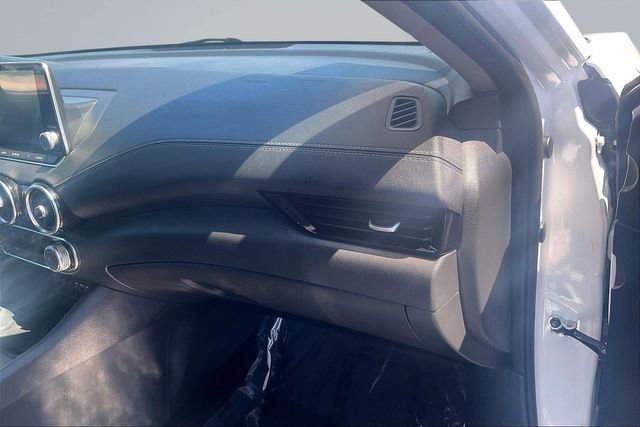 Used 2024 Nissan Sentra SV w/ Trunk Package image 17