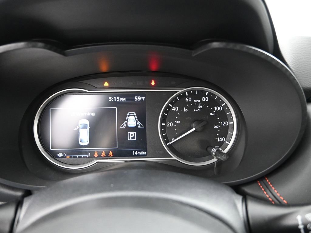 New 2025 Nissan Versa SR w/ Trunk Package FWD image 15