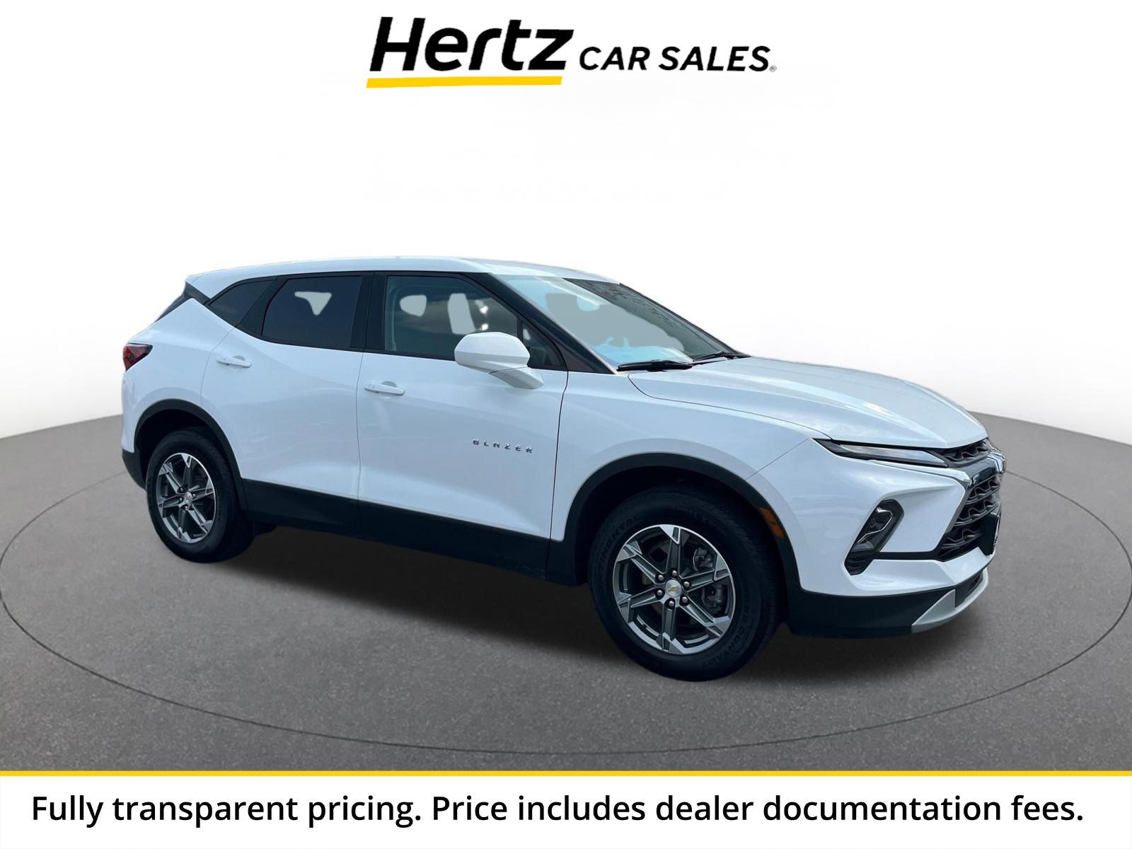 Used 2025 Chevrolet Blazer LT FWD image 1