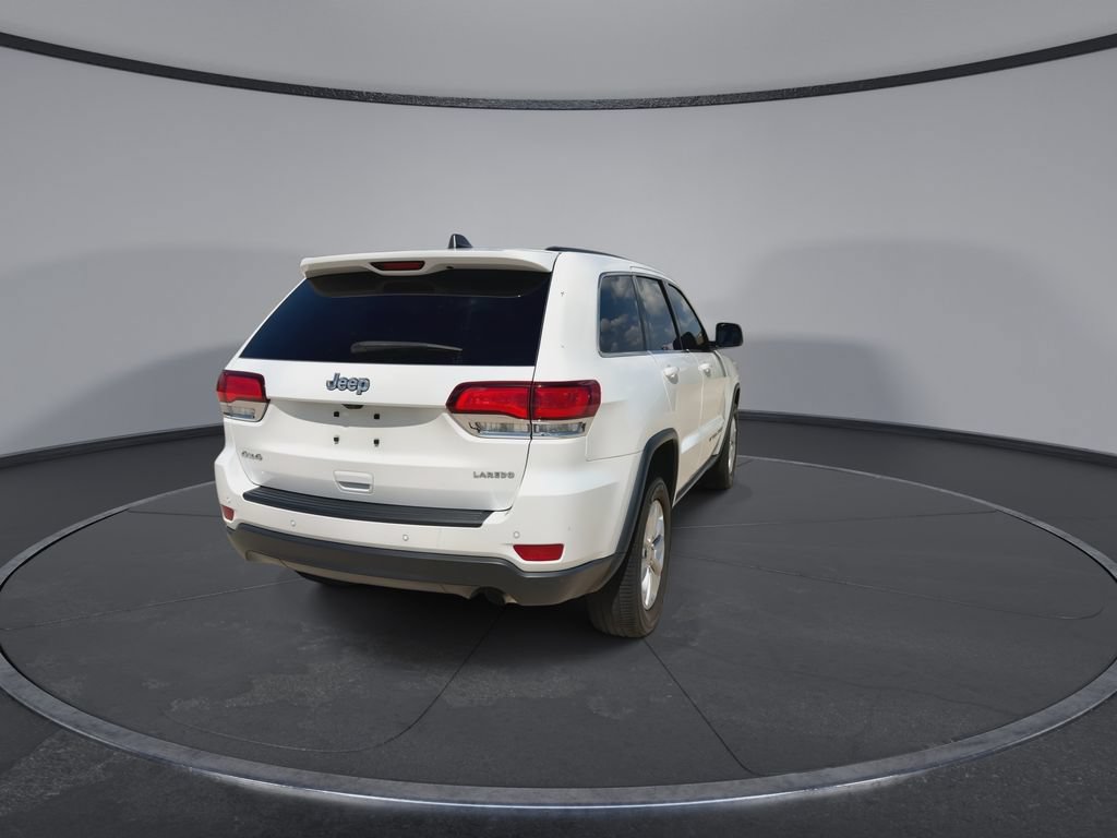 Used 2022 Jeep Grand Cherokee Laredo X AWD/4WD image 8