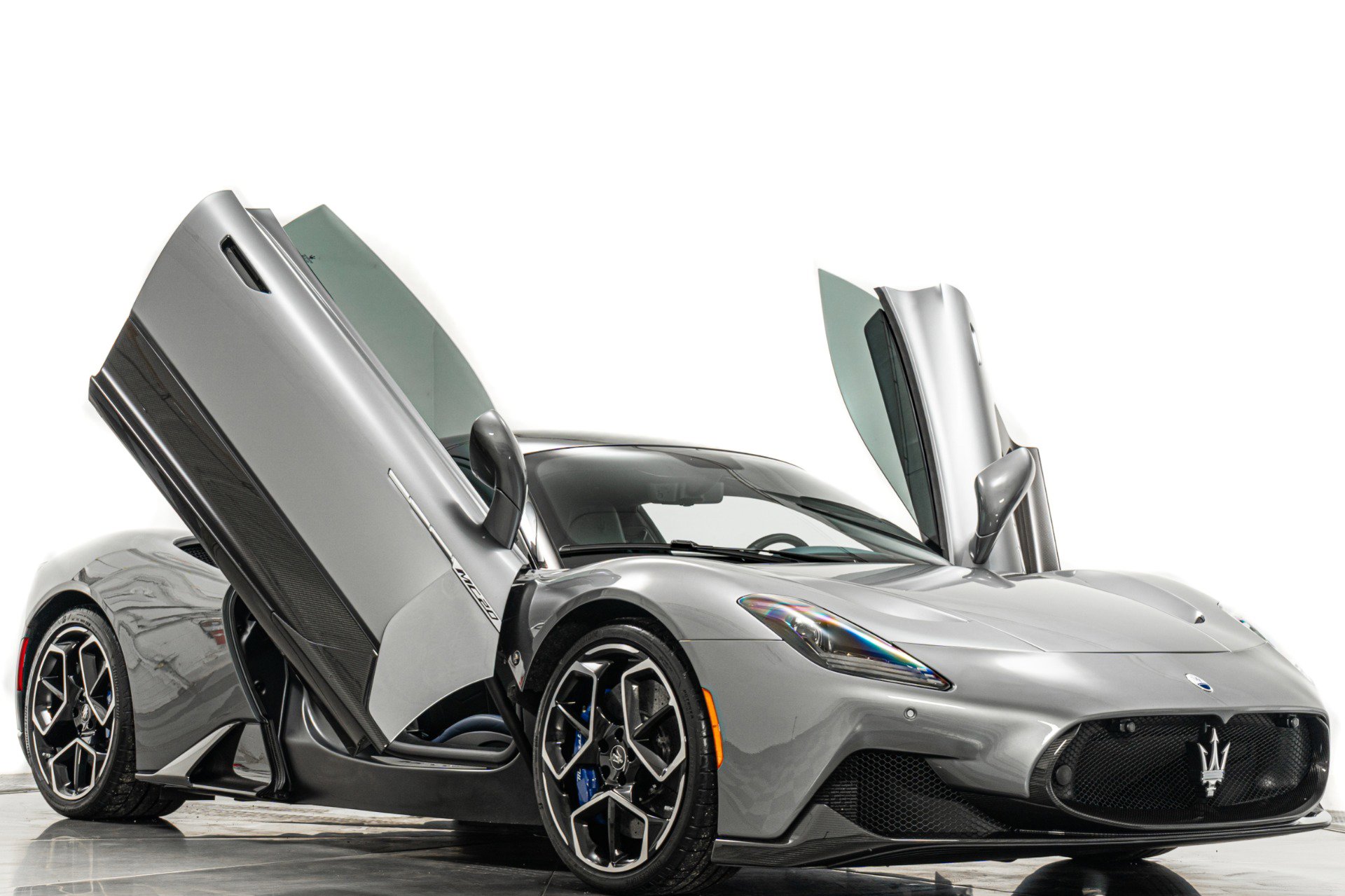 Used 2022 Maserati MC20 Coupe image 32