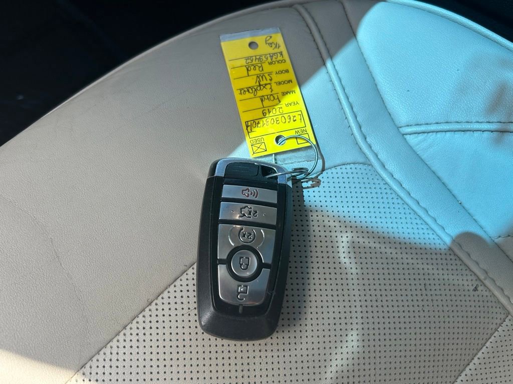 Used 2019 Ford Explorer Limited w/ Limited Luxury Package image 47