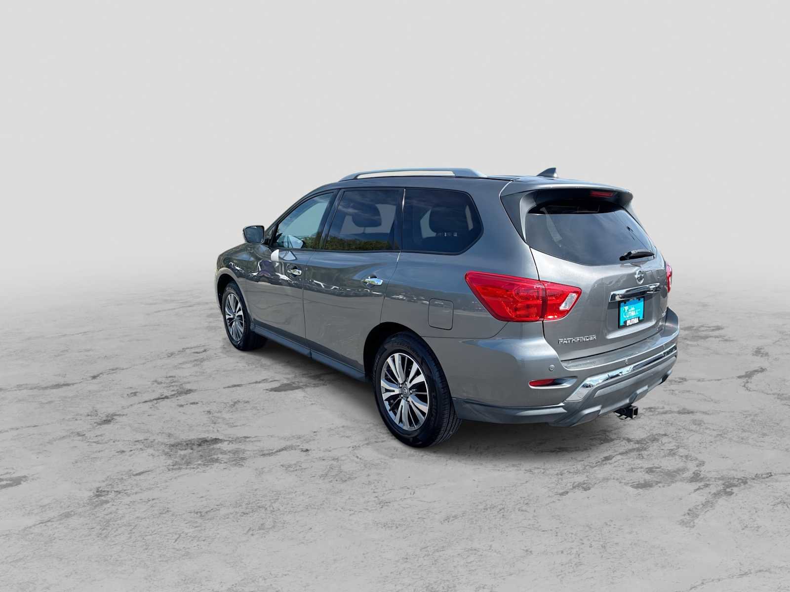 Used 2019 Nissan Pathfinder SV FWD image 6