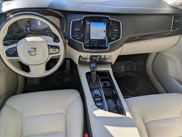 Used 2016 Volvo XC90 T6 Momentum w/ Momentum Plus Package image 19