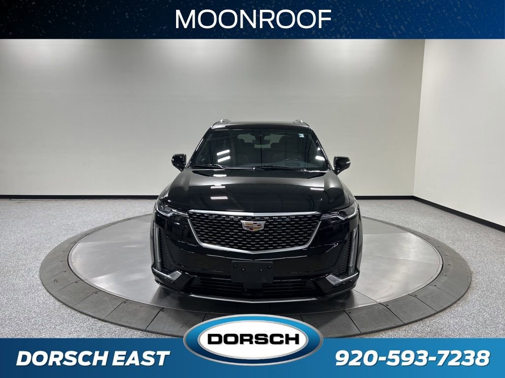 Used 2023 Cadillac XT6 Premium Luxury w/ Technology Package AWD/4WD image 3