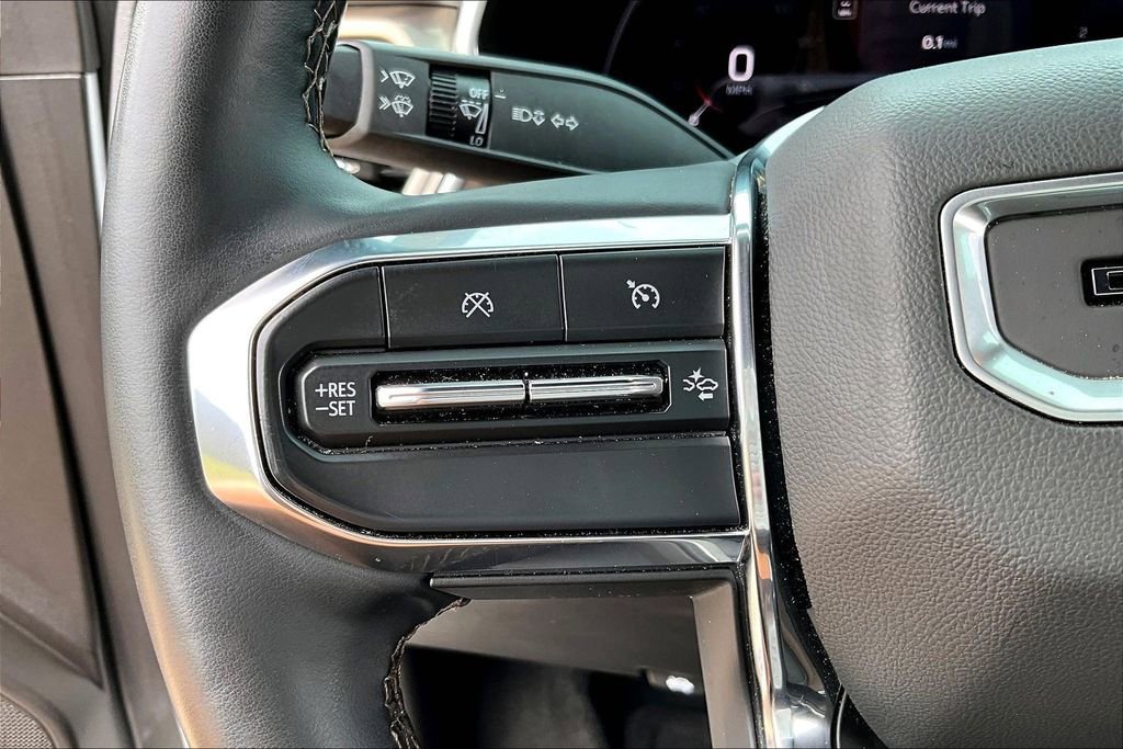 Used 2024 GMC Canyon Denali AWD/4WD image 18