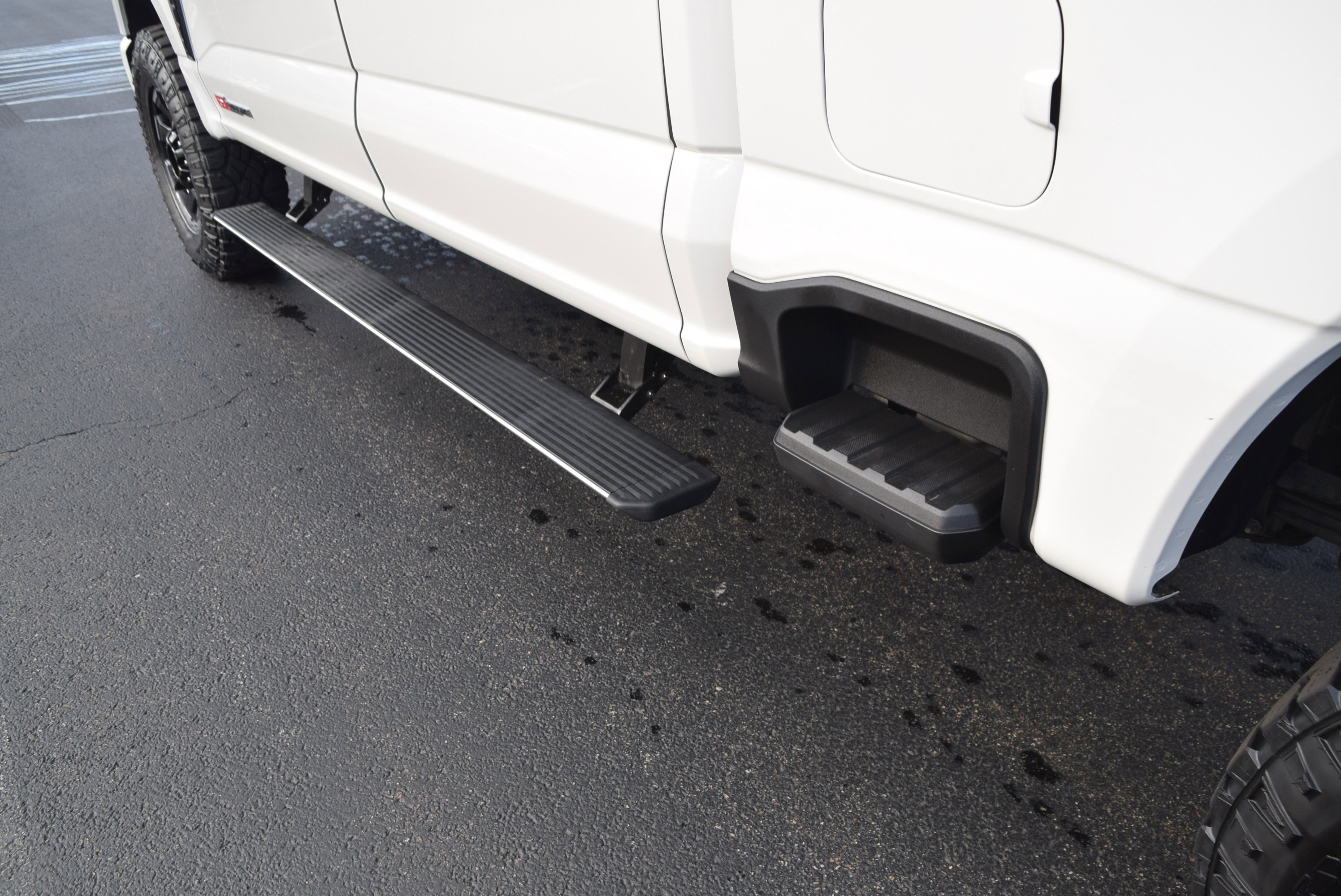 Used 2025 Ford F350 Lariat w/ Lariat Ultimate Package image 8