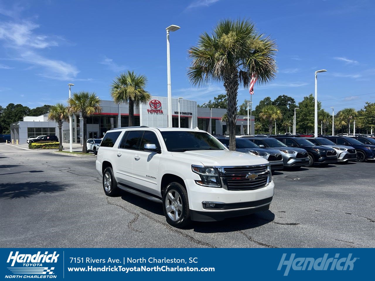 Used 2018 Chevrolet Suburban Premier AWD/4WD image 1