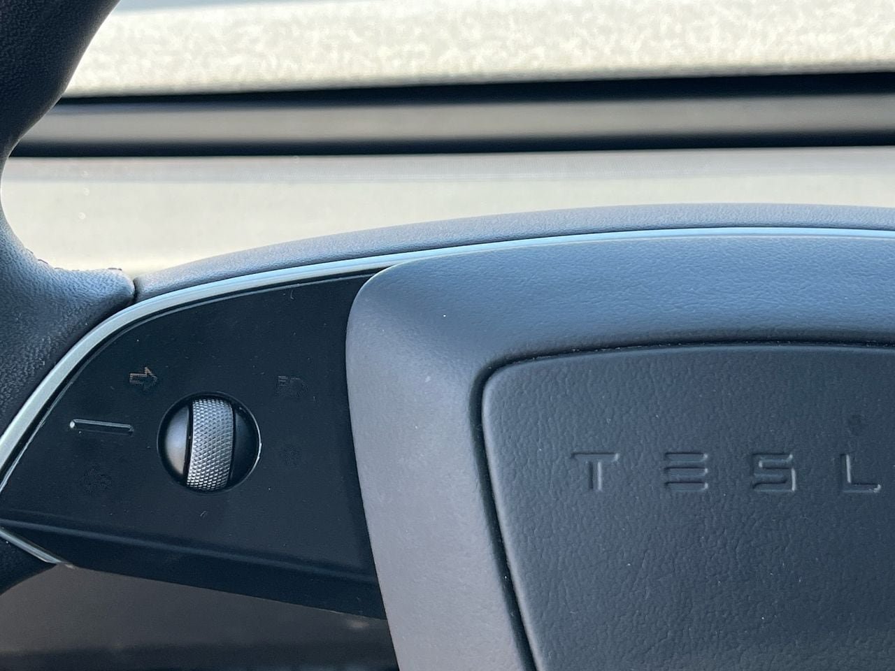 Used 2024 Tesla Model 3 Standard Range RWD image 19