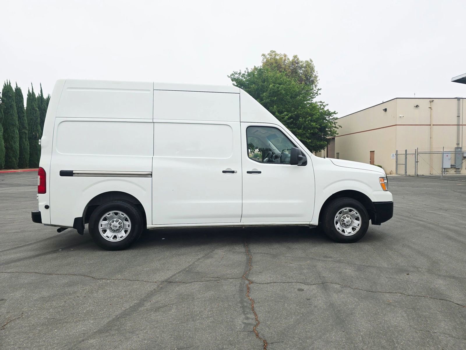 Used 2017 Nissan NV 2500 SV w/ Technology Package image 4