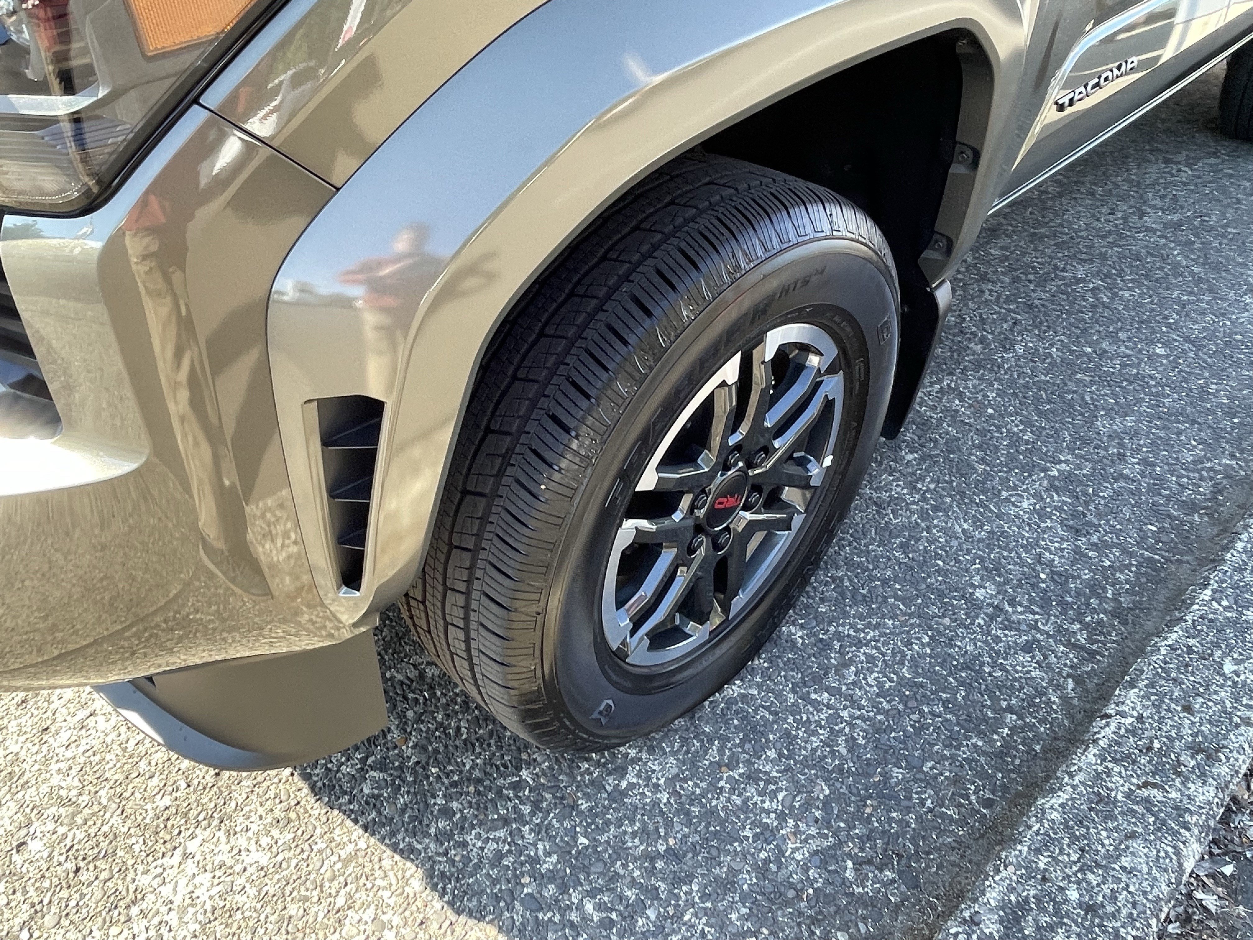 Certified 2026 Toyota Tacoma TRD Sport AWD/4WD image 8