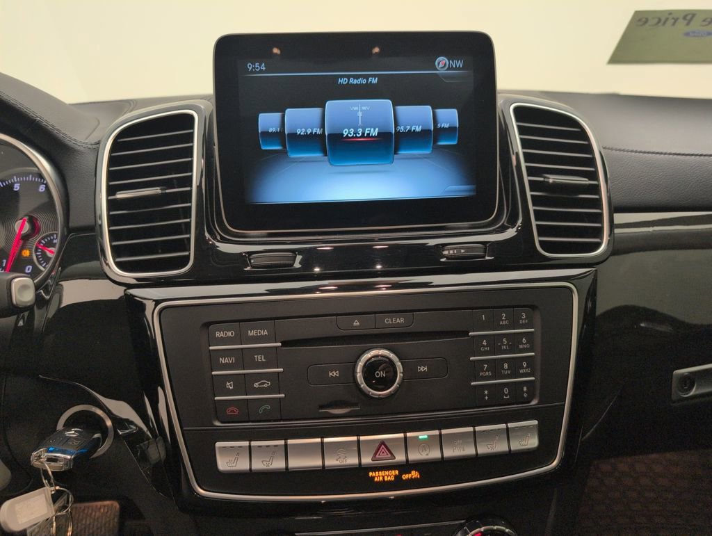 Used 2018 Mercedes-Benz GLS 550 4MATIC image 27