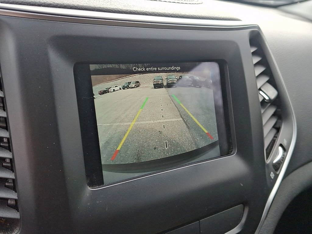 Used 2020 Jeep Cherokee Latitude image 5