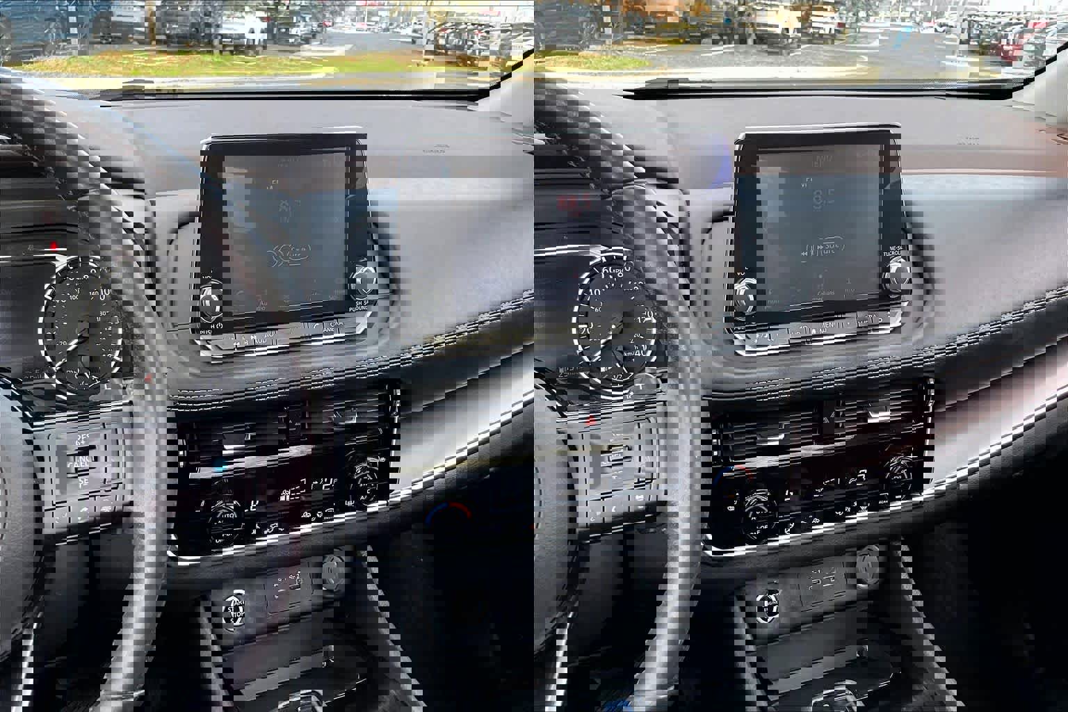 Used 2021 Nissan Rogue SV w/ Premium Package image 7