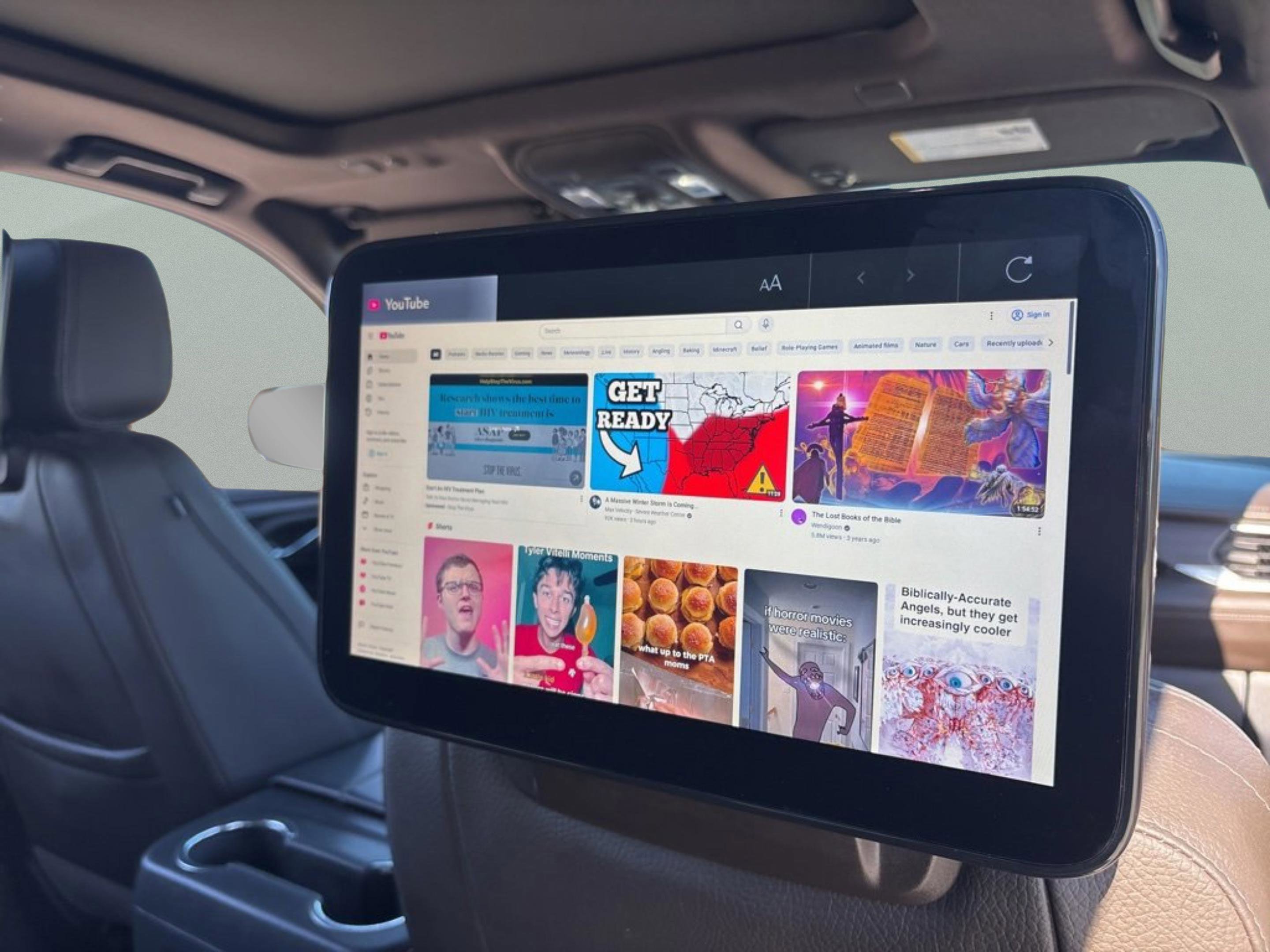 Used 2023 GMC Yukon XL Denali image 42