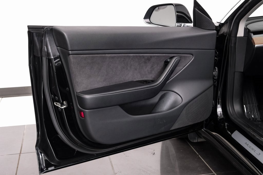 Used 2018 Tesla Model 3 Long Range image 45