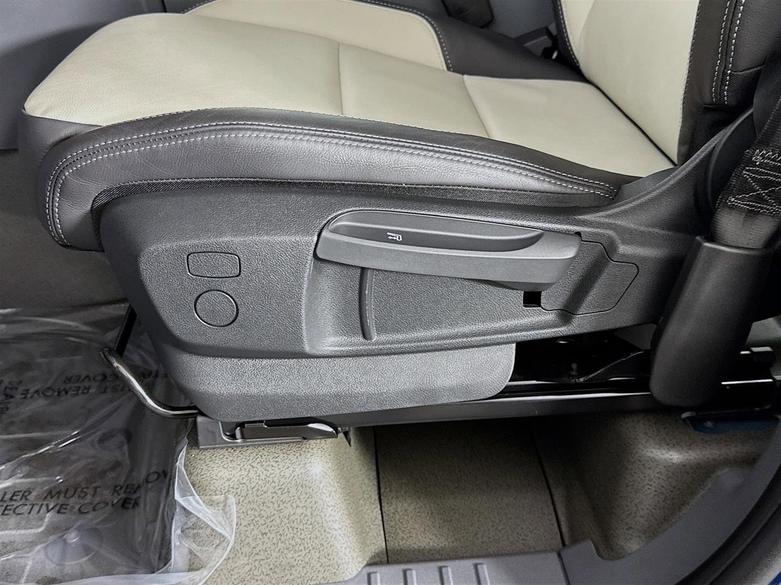 Used 2025 INEOS Grenadier Fieldmaster Edition image 20