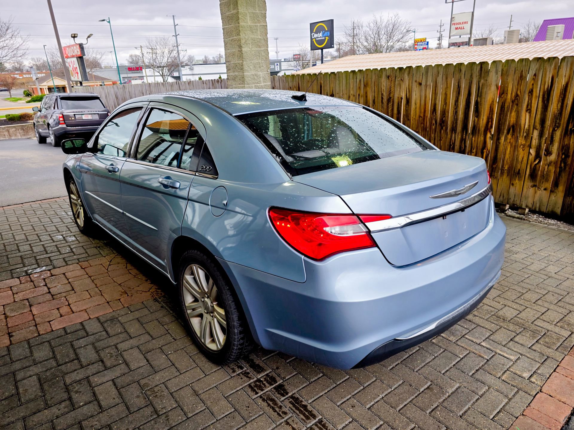 Used 2013 Chrysler 200 Touring image 8