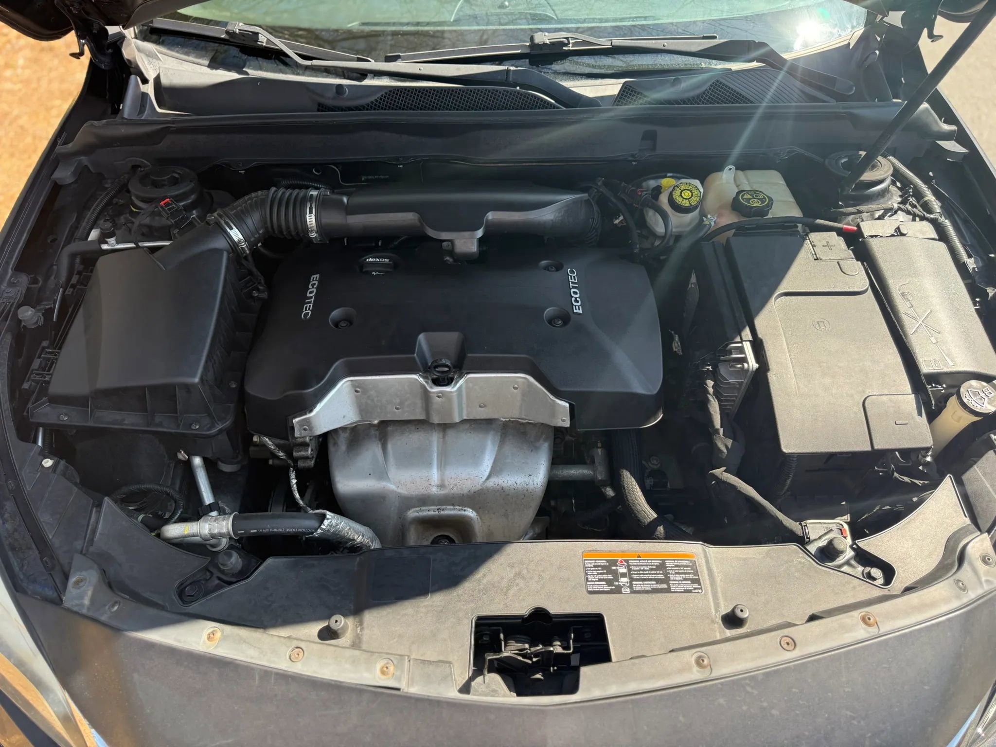 Used 2015 Chevrolet Malibu LT w/ Leather Package FWD image 8