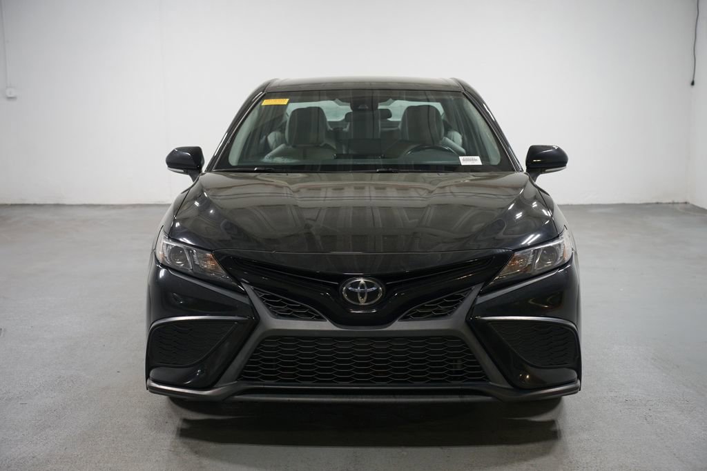Certified 2023 Toyota Camry SE image 2