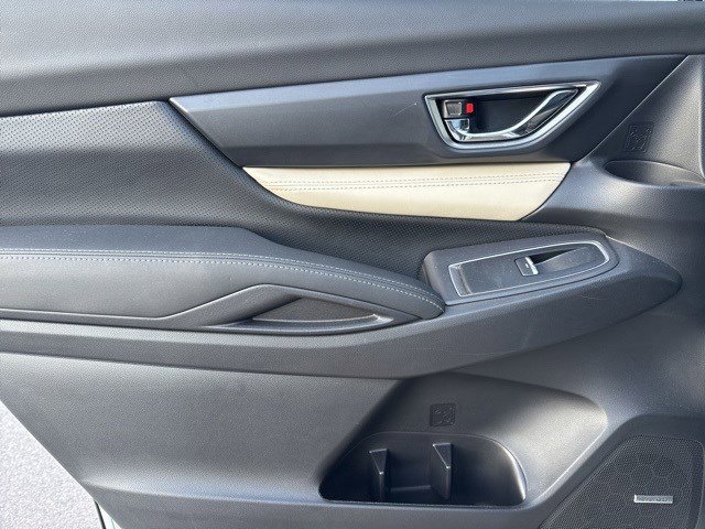 Used 2022 Subaru Ascent Limited w/ Technology Package image 12