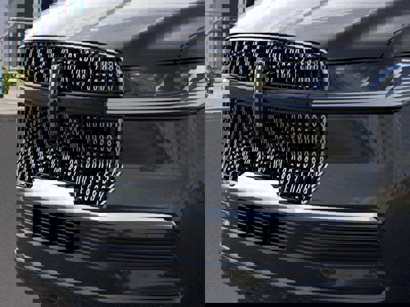 New 2026 Lincoln Navigator Reserve image 17