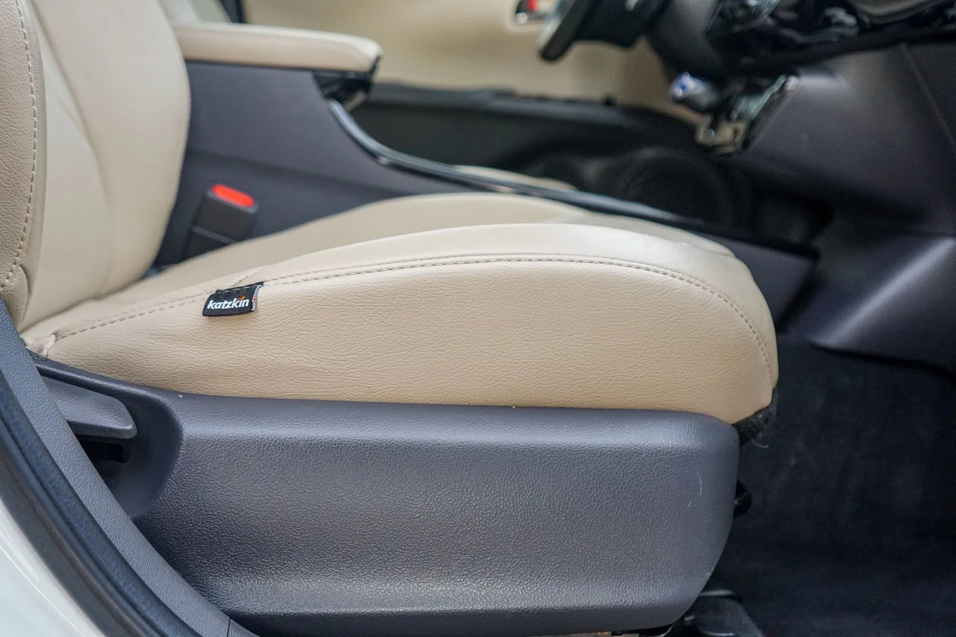 Used 2016 Toyota Prius Three FWD image 32