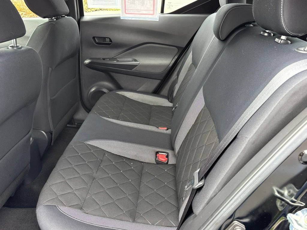 Used 2018 Nissan Kicks S FWD image 31