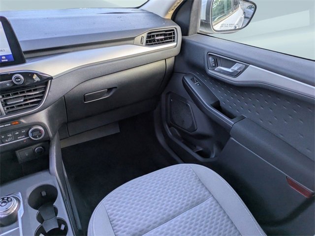 Used 2020 Ford Escape SE image 18