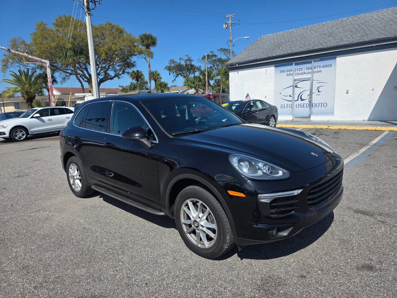 Used 2016 Porsche Cayenne AWD/4WD image 2