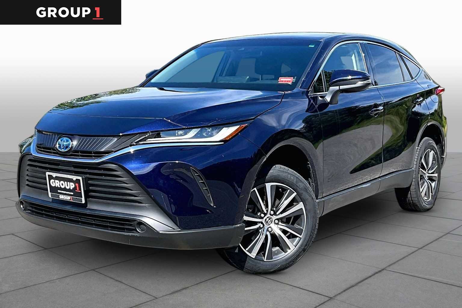 Used 2023 Toyota Venza LE AWD/4WD image 1