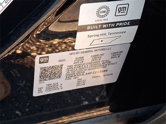 Used 2023 GMC Acadia SLT image 29