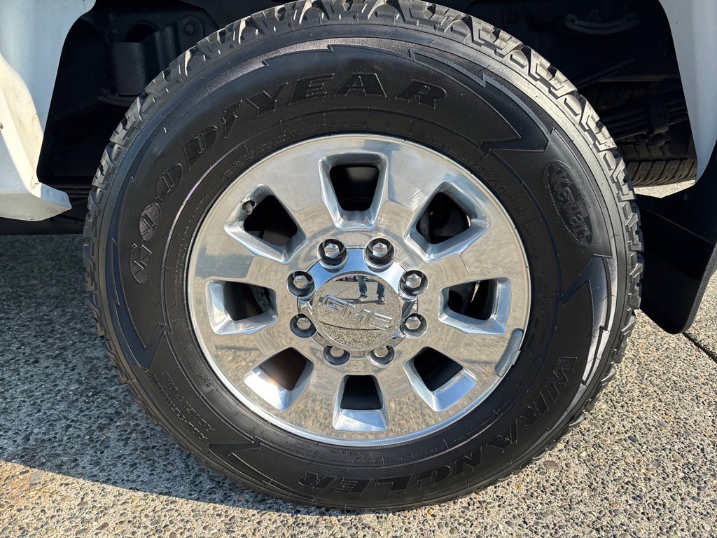 Used 2014 GMC Sierra 3500 SLT image 5