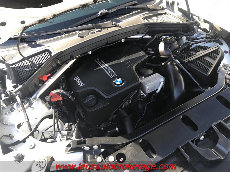 Used 2017 BMW X3 xDrive28i AWD/4WD image 27