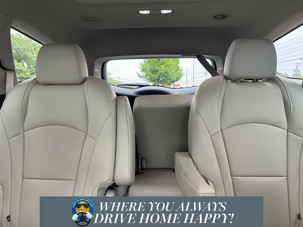 Used 2020 Buick Enclave Premium w/ Sun and Sites Package FWD image 21