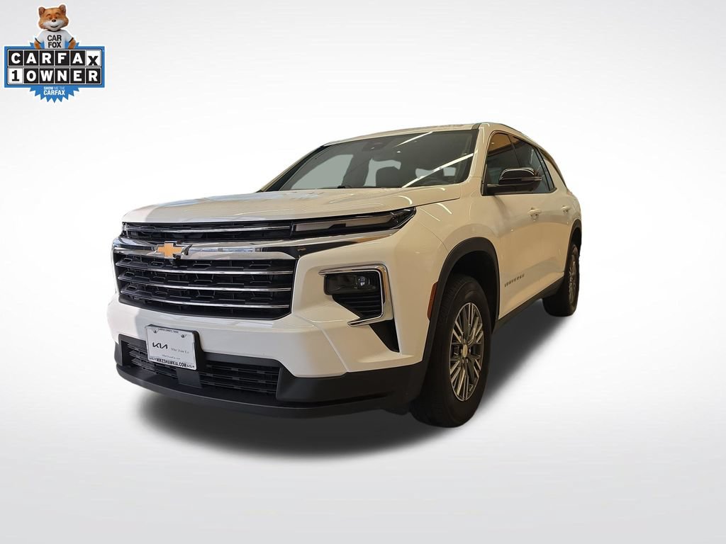 Used 2024 Chevrolet Traverse LT