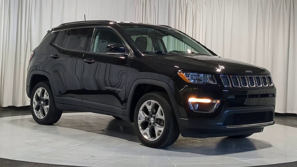 Used 2019 Jeep Compass Limited AWD/4WD image 3