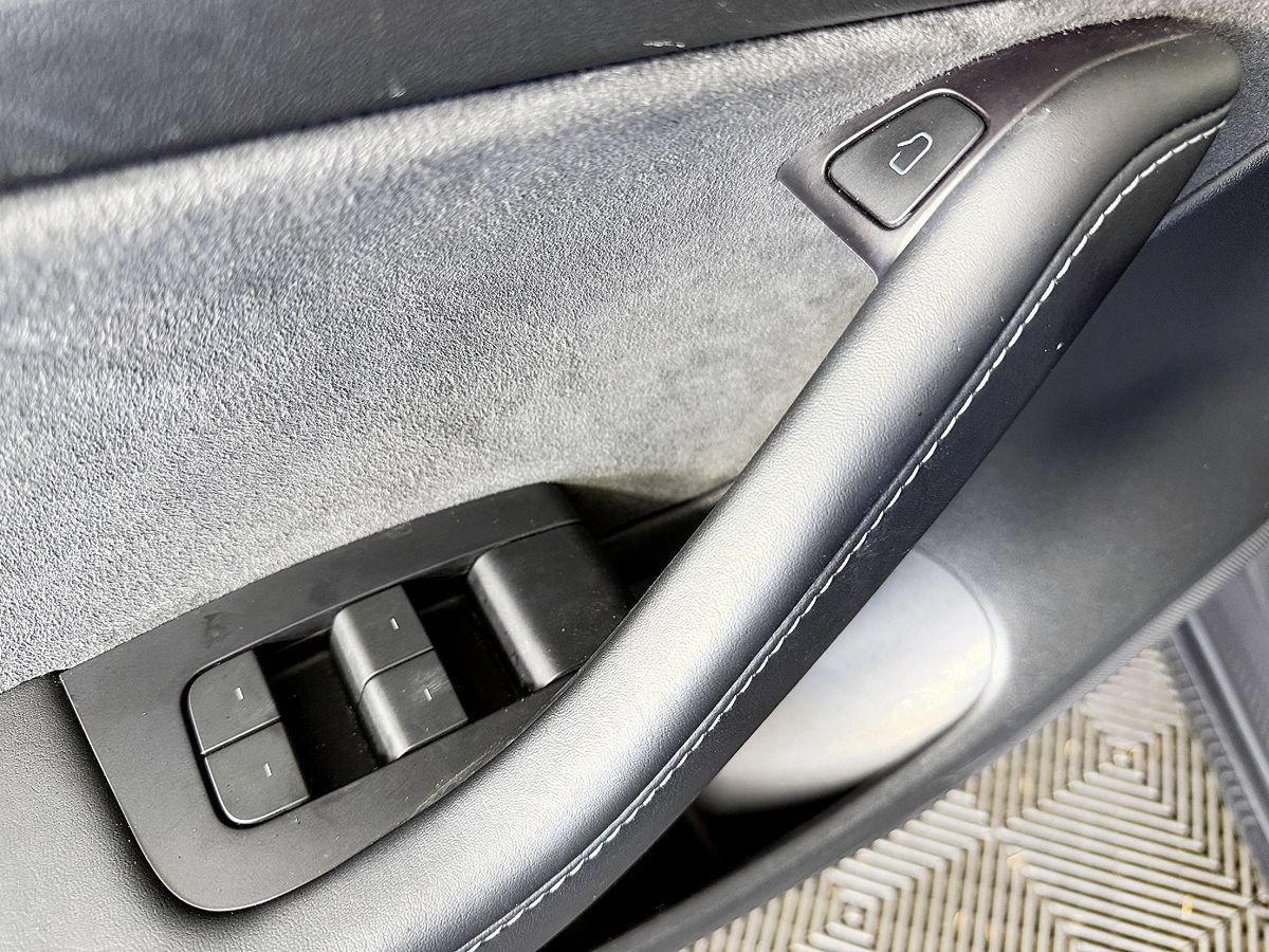 Used 2023 Tesla Model 3 Standard Range RWD image 26