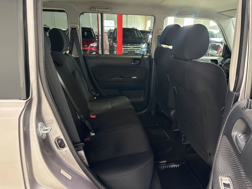 Used 2005 Scion xB FWD image 25