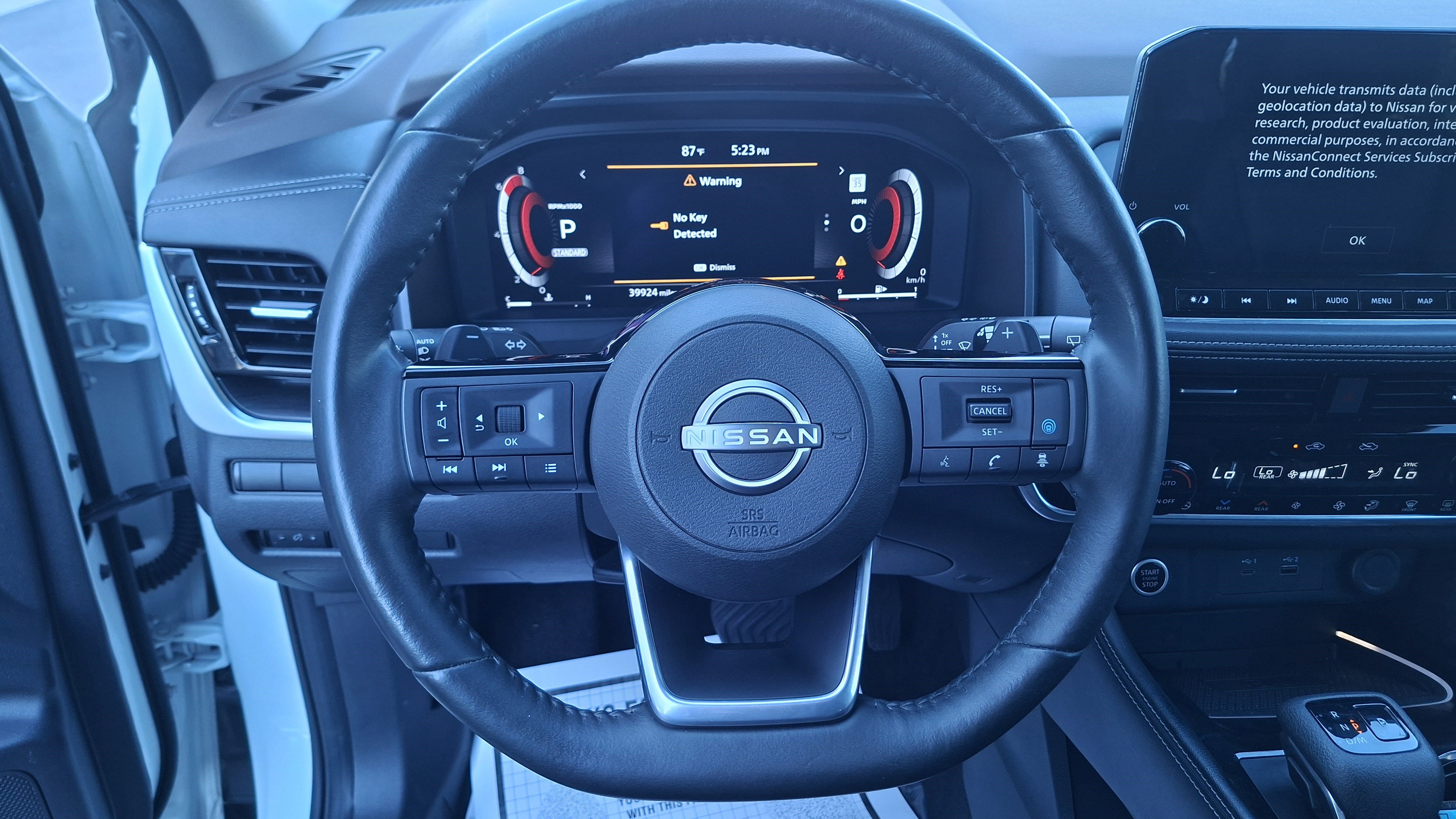 Certified 2023 Nissan Rogue Platinum w/ Platinum Premium Package FWD image 11