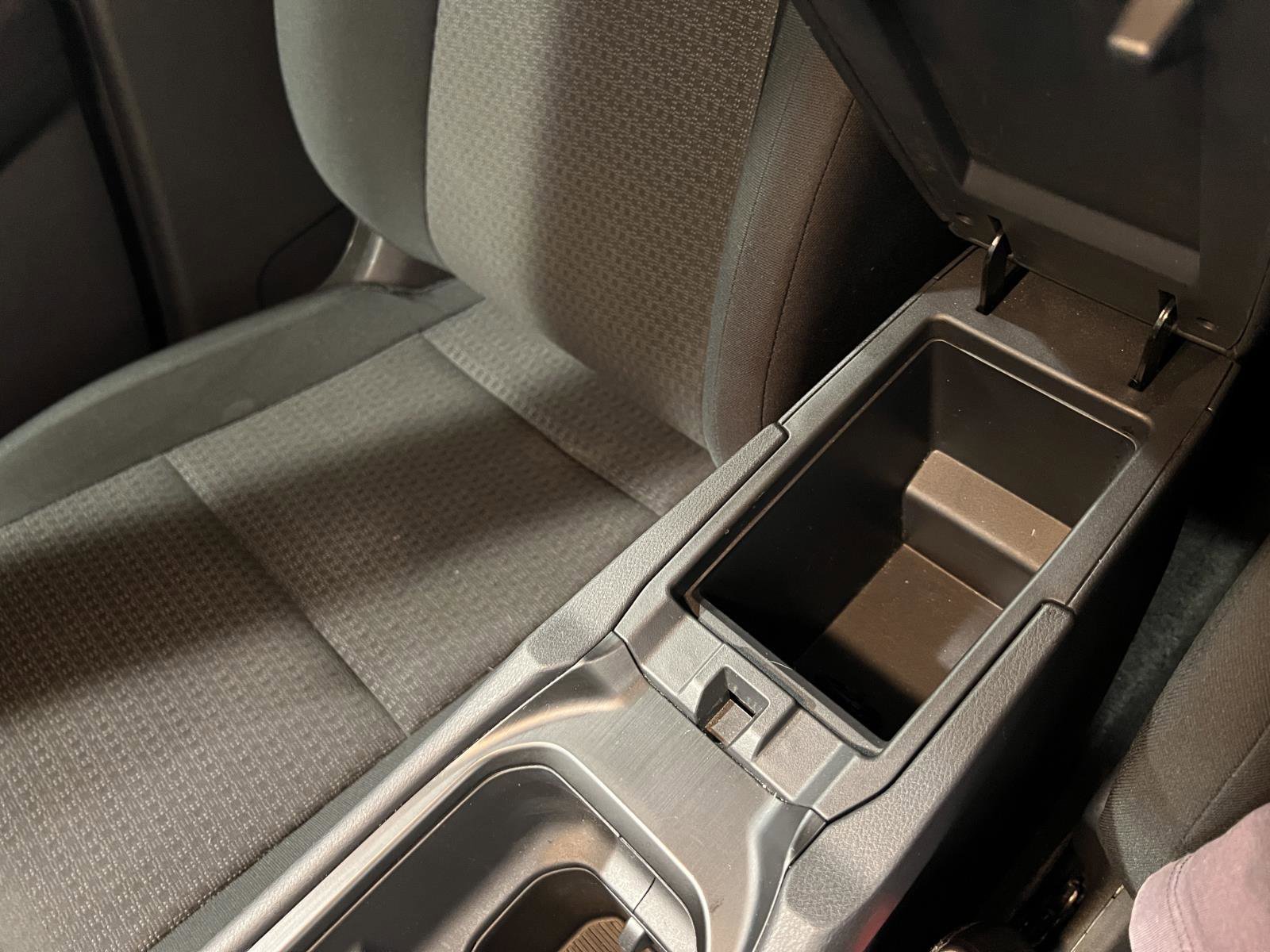 Used 2025 Nissan Kicks S image 18