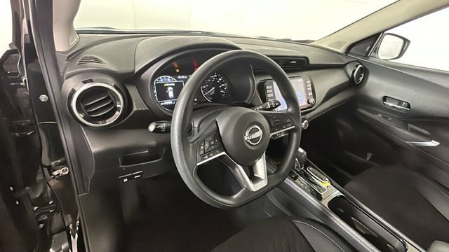 Used 2023 Nissan Kicks SV FWD image 13