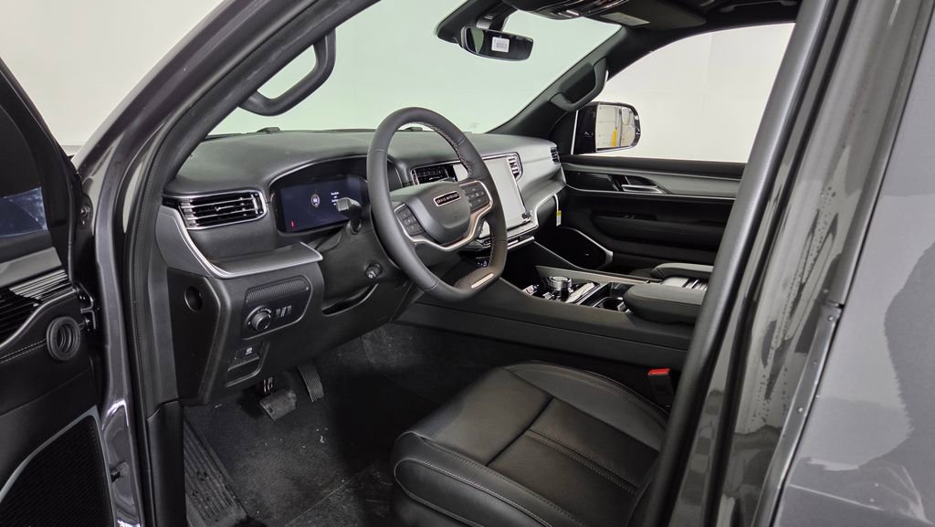 New 2026 Jeep Grand Wagoneer Limited image 14